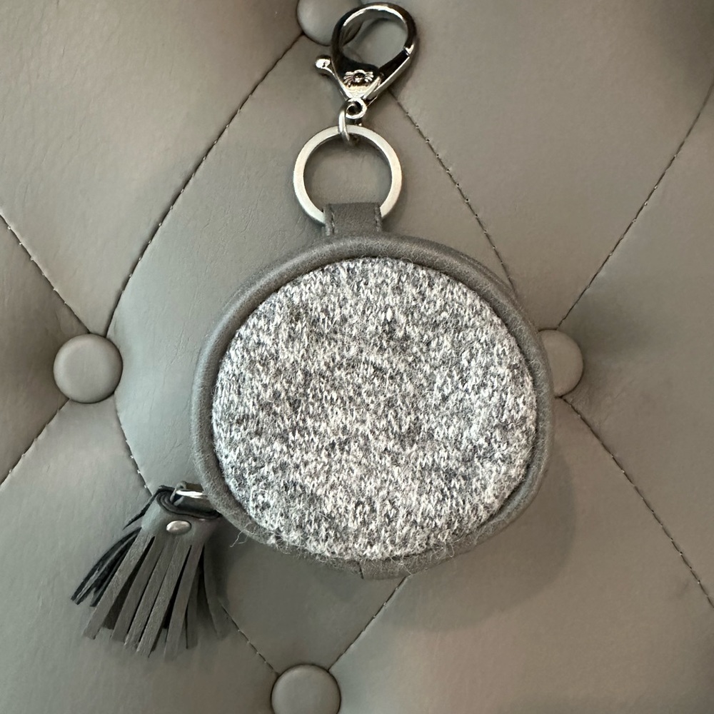 Itzy Ritzy Grayson Pacifier Pod